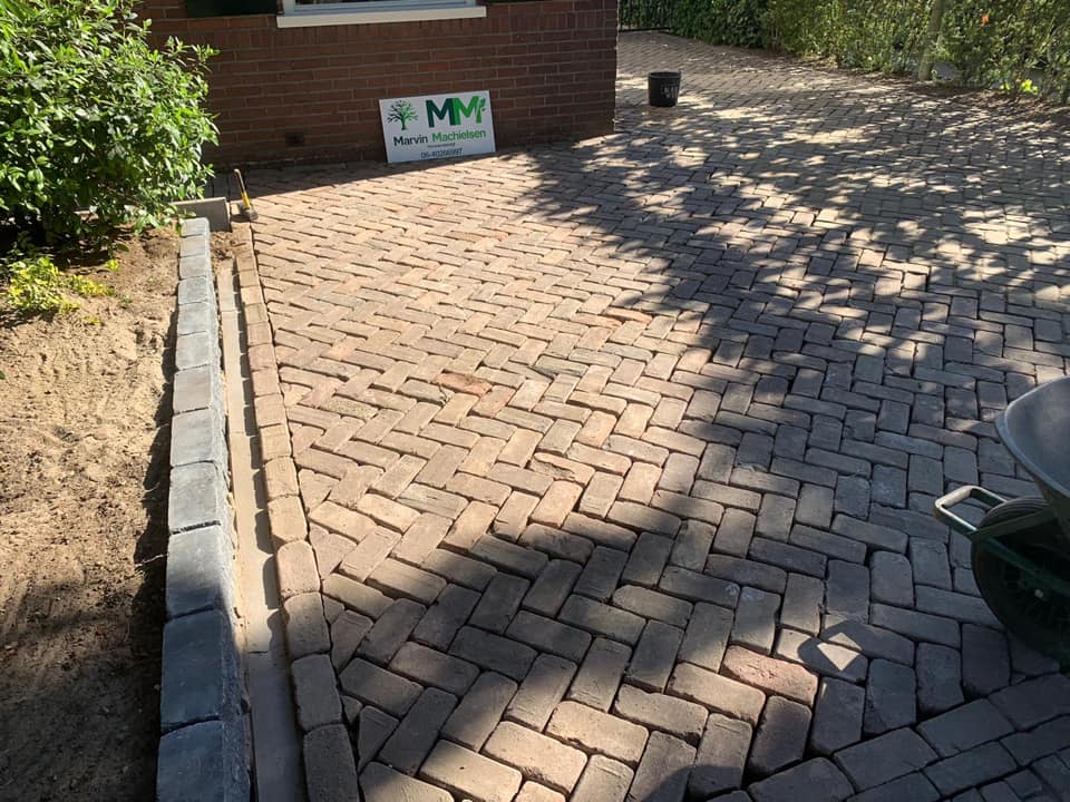 Straatwerk Vaassen Marvin Machielsen Hovenier